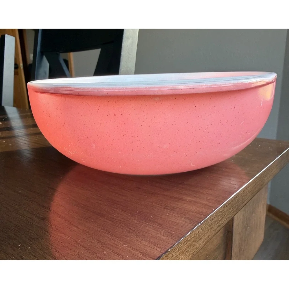 Vintage Pyrex Desert Dawn Pink Speckled Casserole Bowl 024 2qt Round Opal Glass